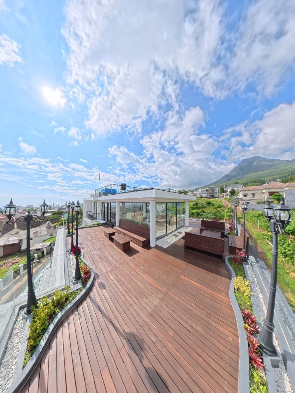 Villa Royal Pinus — Sewa Villa Private Pool Batu Malang